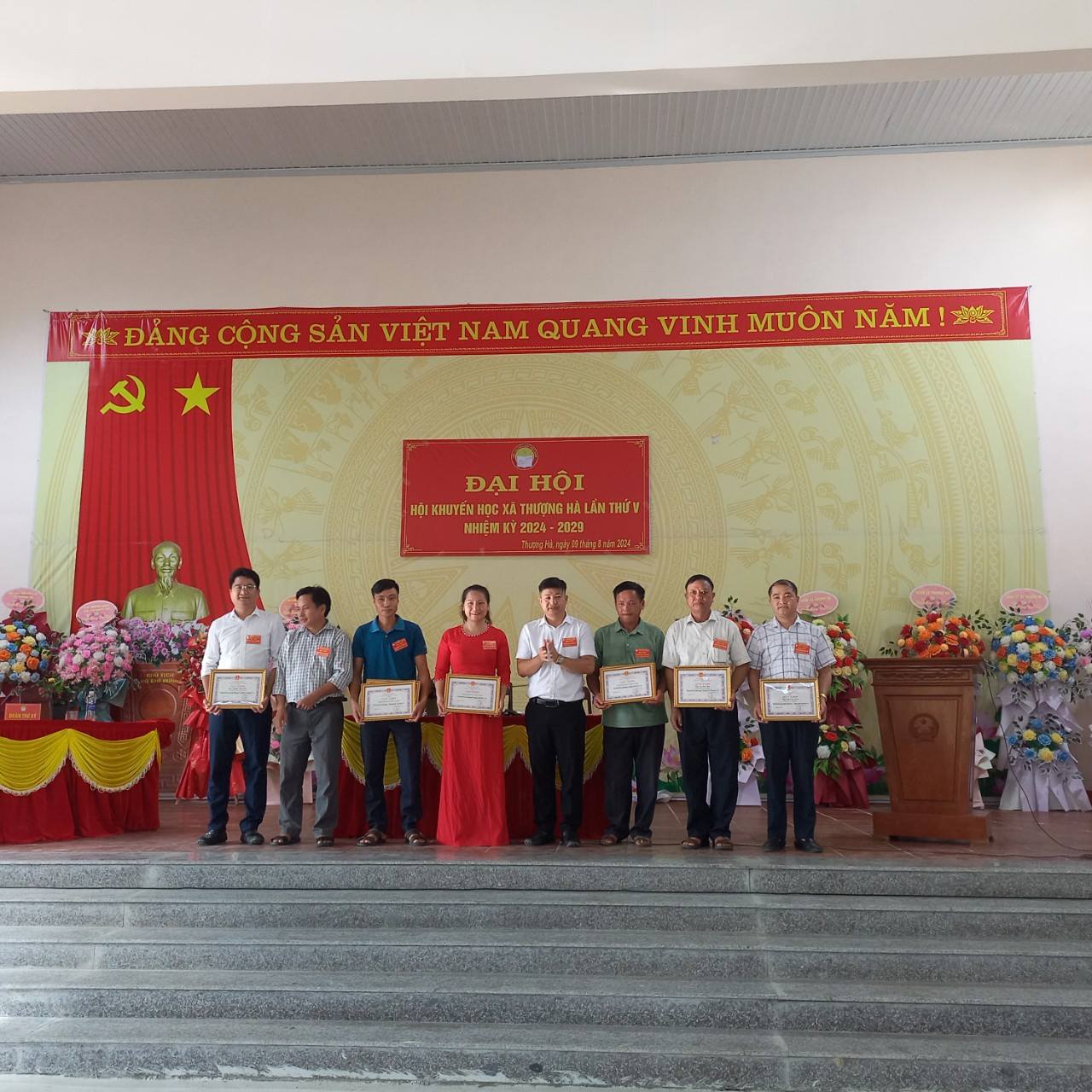 anh tin bai